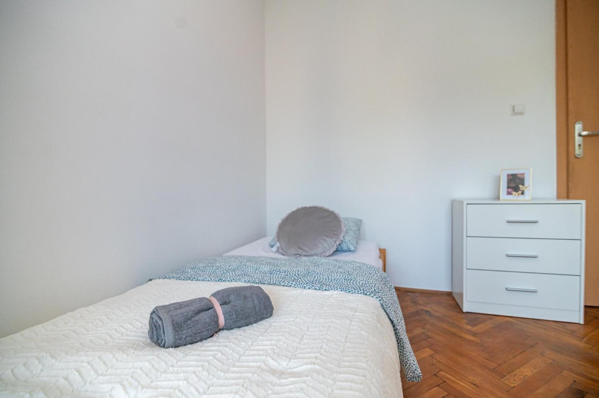 Regem Pokoje Nowogrodzka Varsovia Exterior foto